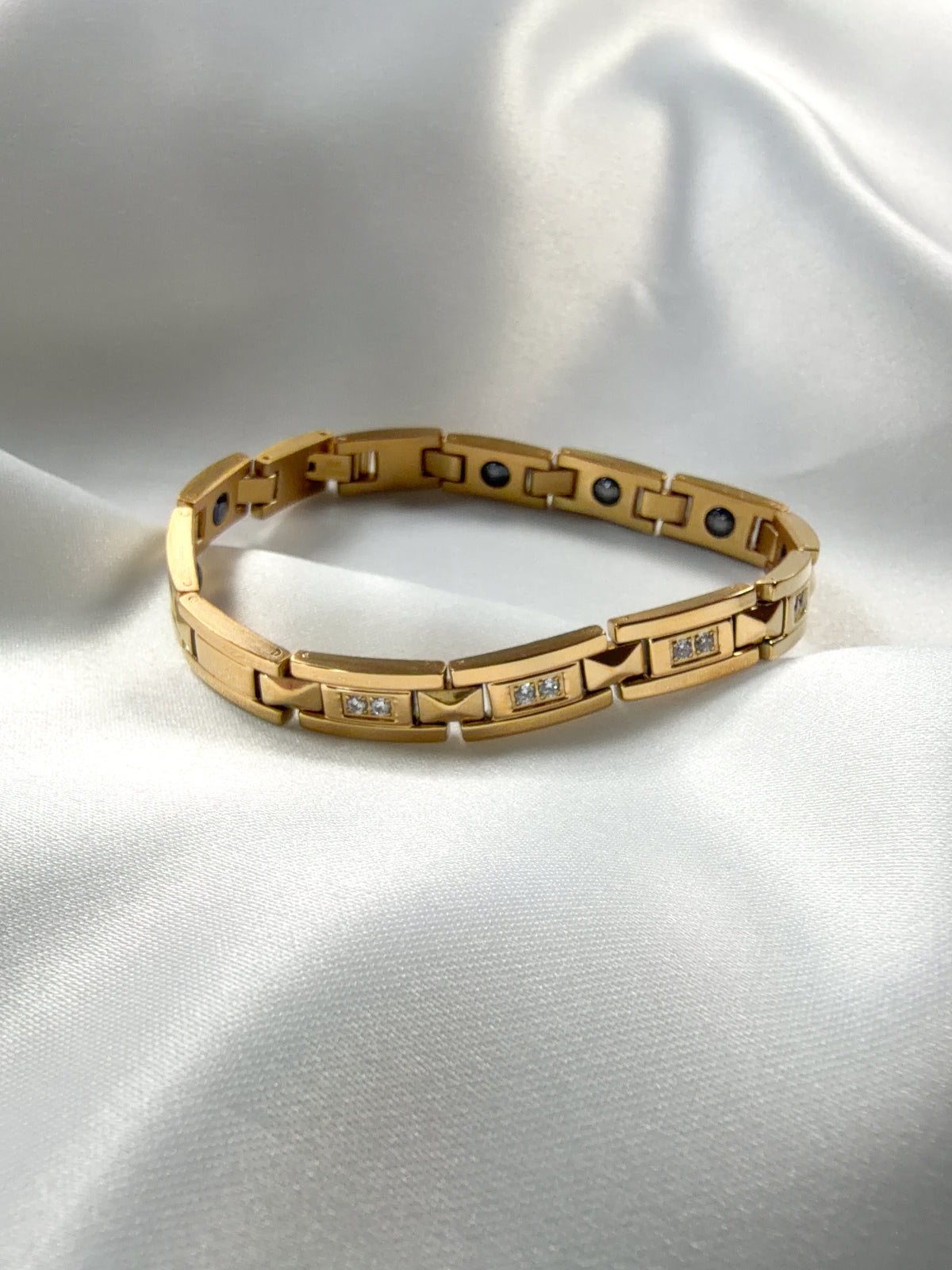 Elara Geometric Link Bracelet