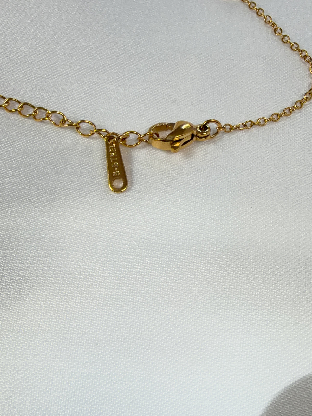 Emerald Line Zircon Bracelet
