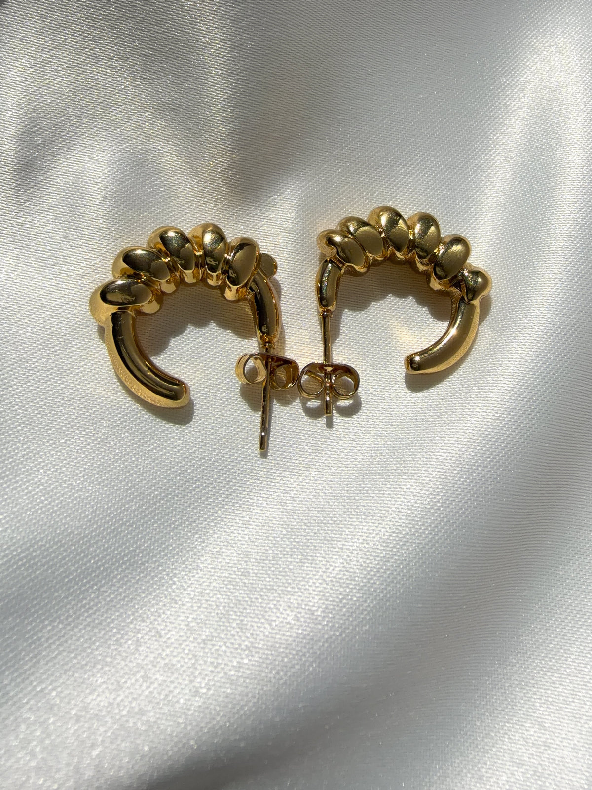 Mirelle Sculpted Hoop Earrings