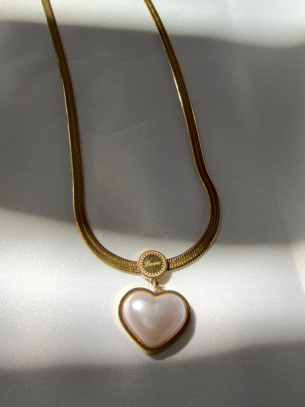 Amora Pearl Heart Jewellery Set