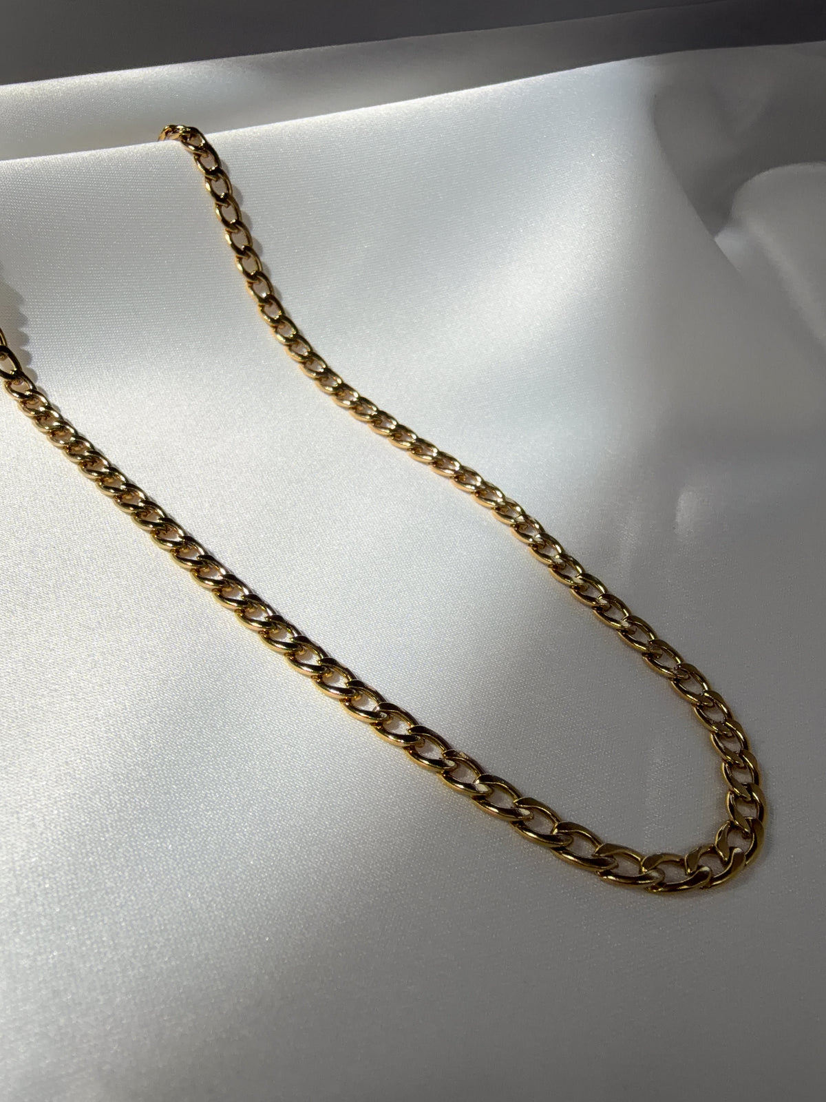 Classic Curb Chain Necklace