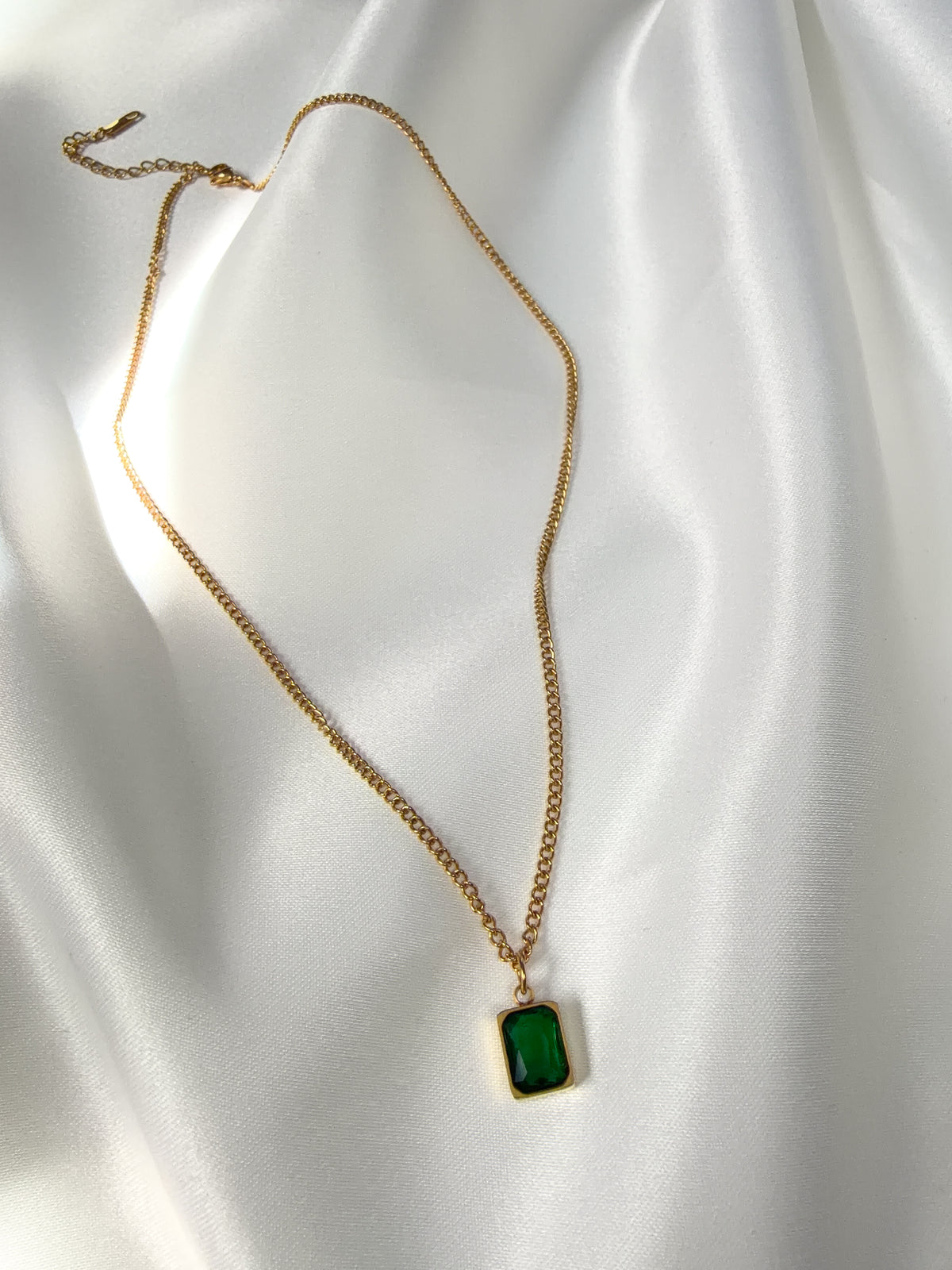 Emerald Radiance Necklace