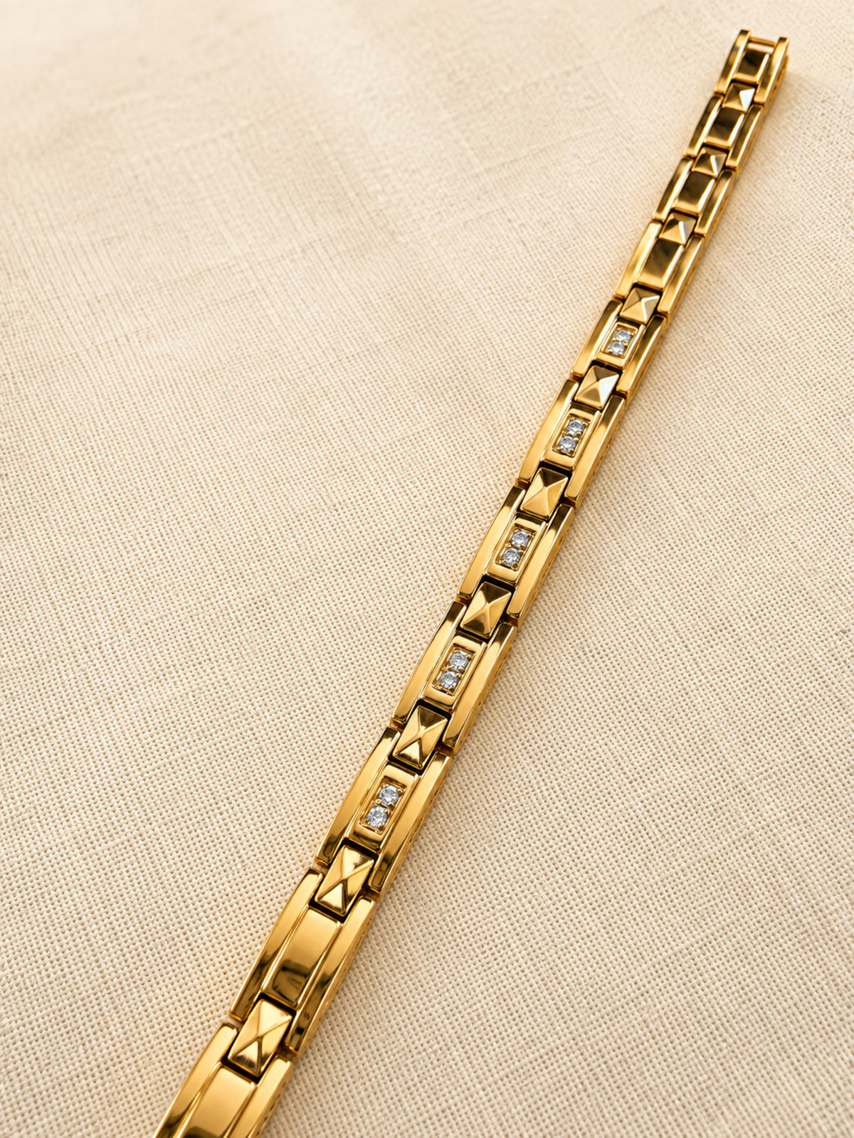 Elara Geometric Link Bracelet