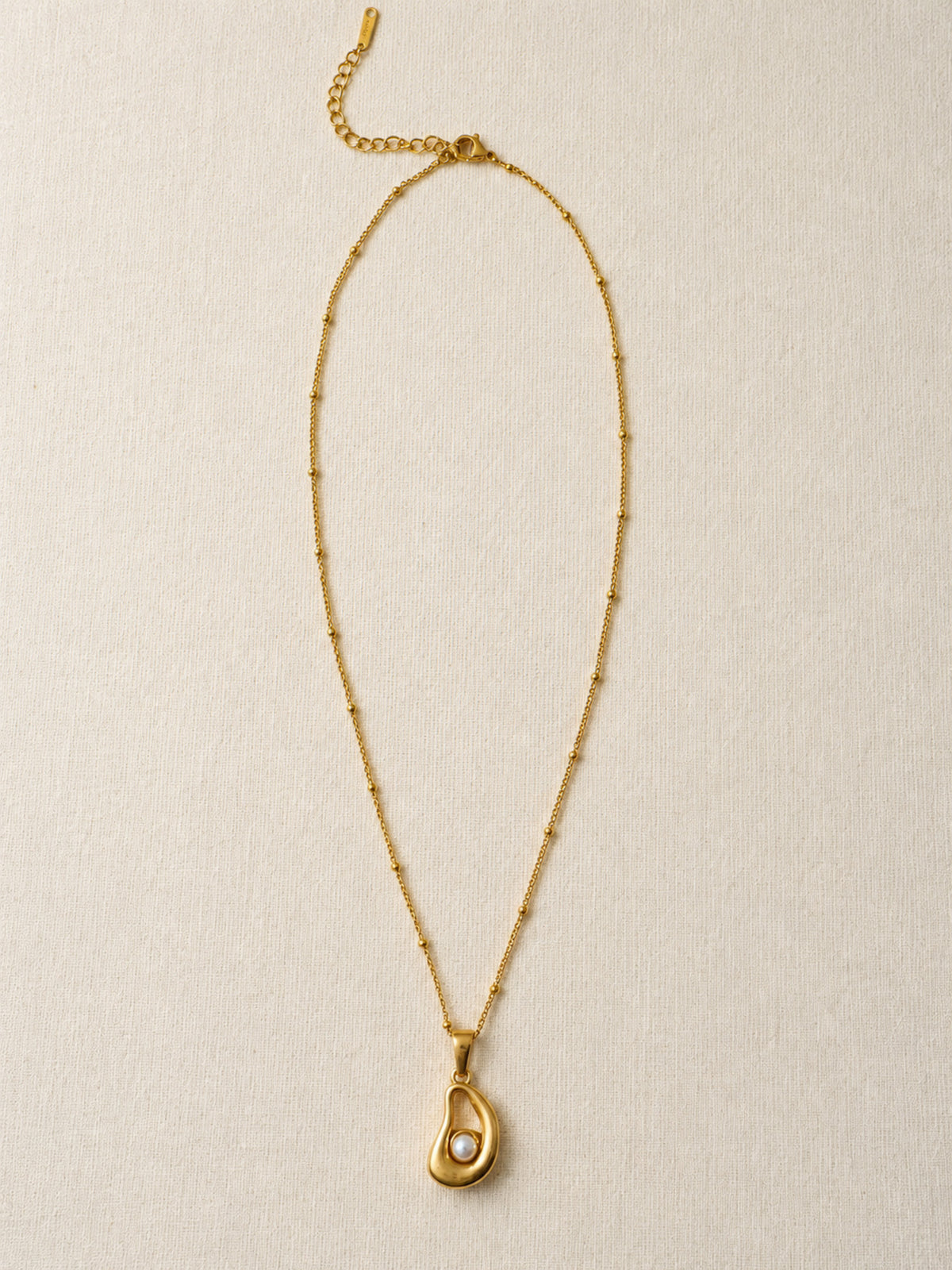 Pearl Embrace Necklace
