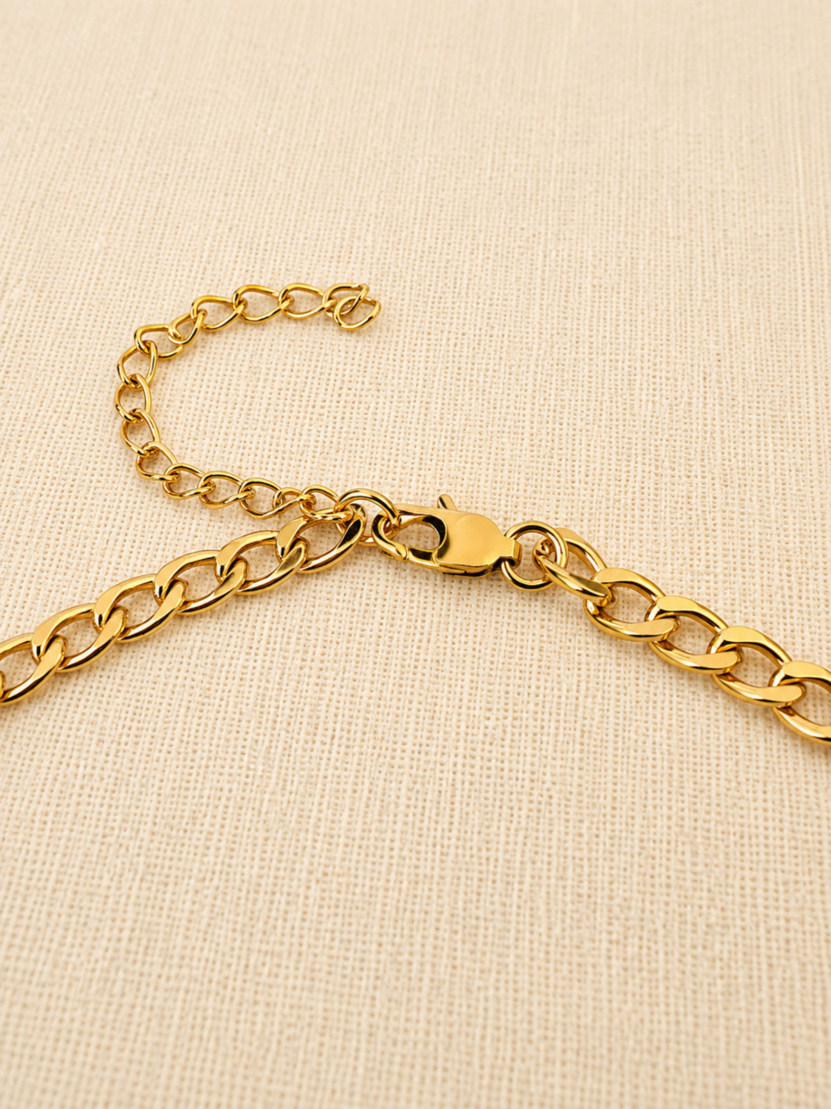 Classic Curb Chain Necklace